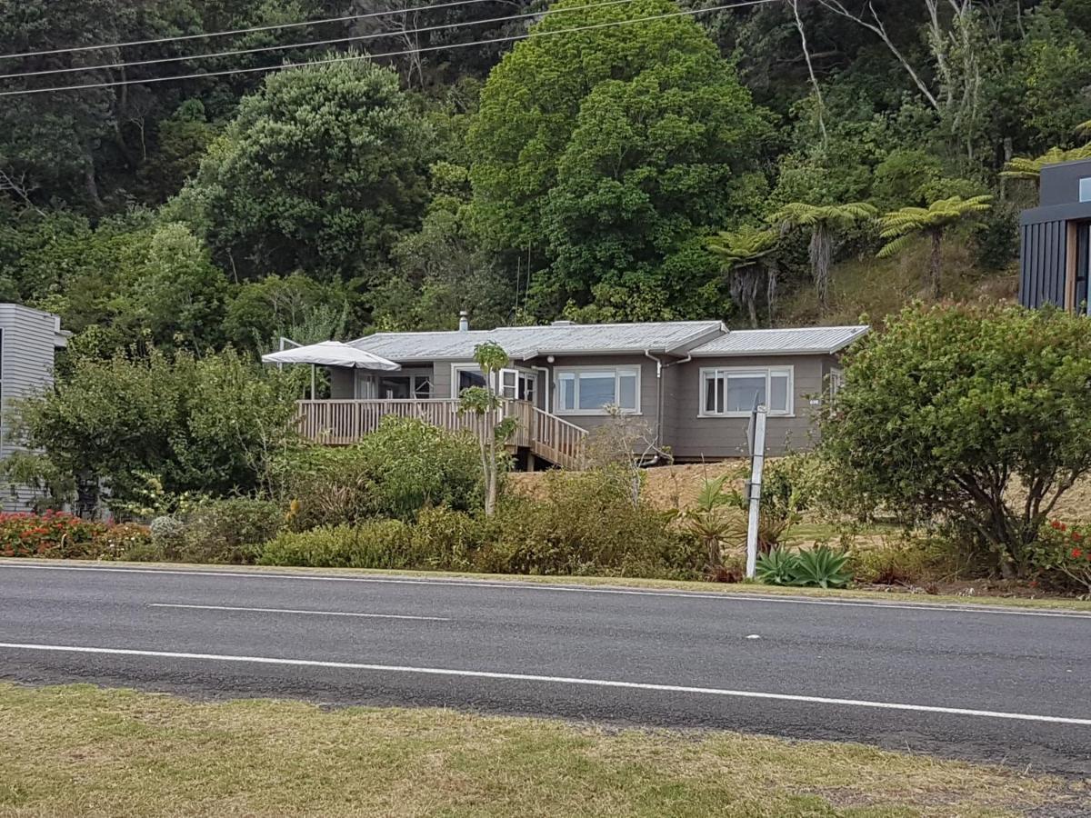 Coromandel Tapu - Beachfront Escape Eksteriør bilde